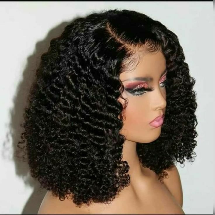 Saphir Straight Premium Wig Hover